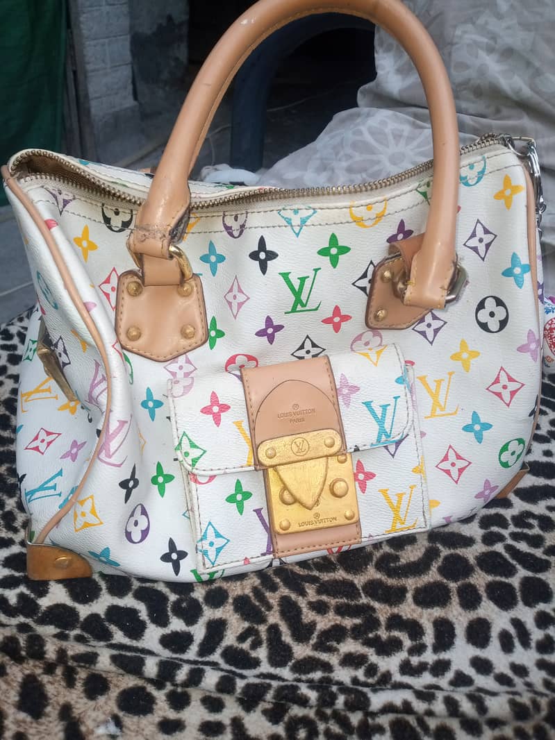 Original Louis Vuitton bag worth 1439$ for quarter price 1