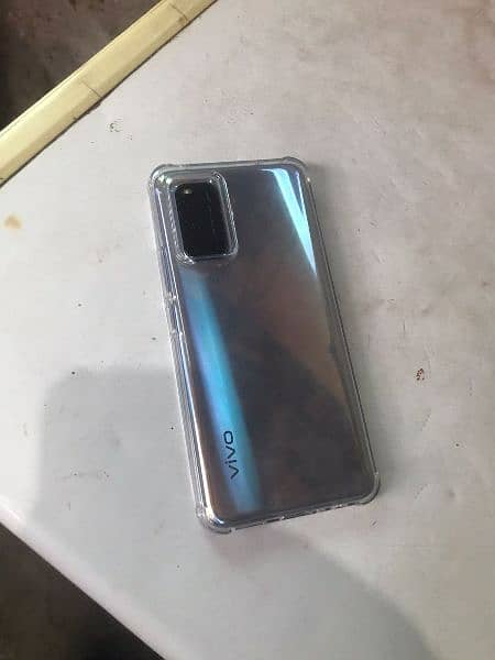 vivo v19 8+128 with box and charger exchange possible with iPhone 1