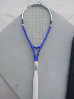 Wilson Squash Racket with 3 balls