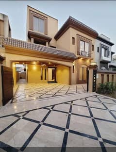 10 Marla House For Sale in Bahria Town Lahore