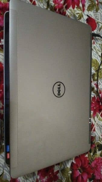 DELL E 6540 CONDITION 10/8. 1