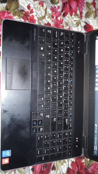 DELL E 6540 CONDITION 10/8. 6