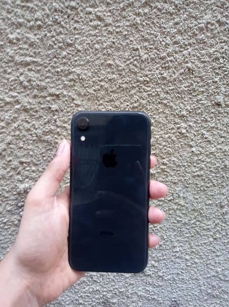 iPhone Xr ( non PTA ) 4