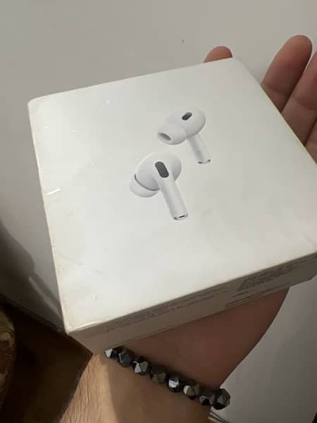 Airpods Pro 2nd generation , 10/10 condition , perfectly working 3