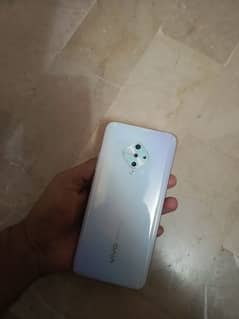 vivo s1 pro 10 of 9 condition one hand use 0
