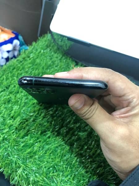 iPhone 11 Pro Max PTA approved 64 GB 6