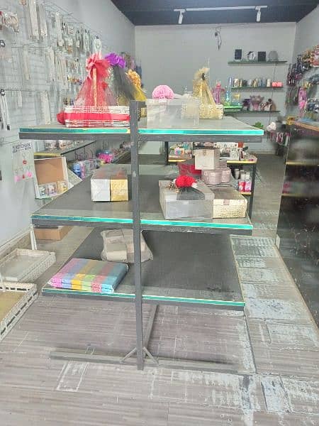 cosmetics counter and shelves stand 3