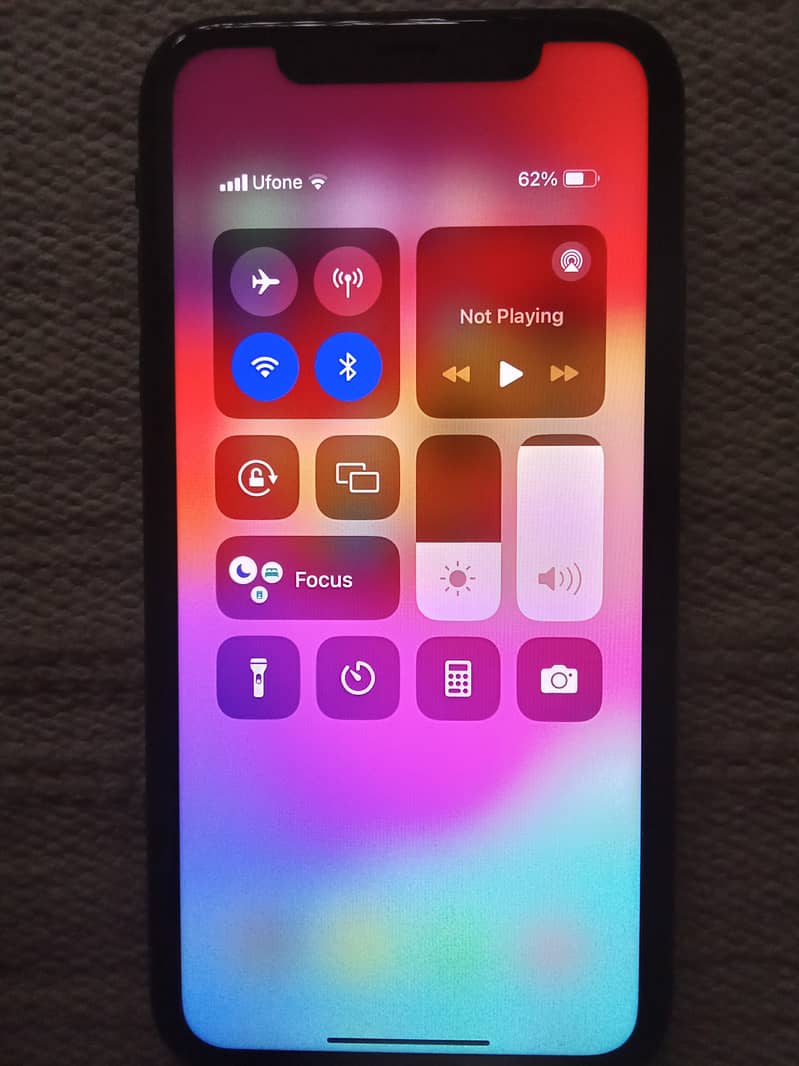 original Iphone XR 100% battery health and sim working 1