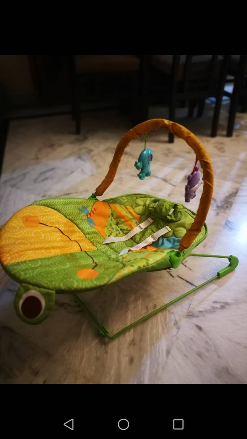 Baby bouncer for urgent sale 2