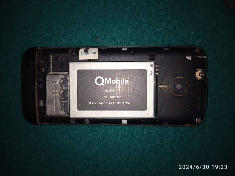 Q Mobile 2