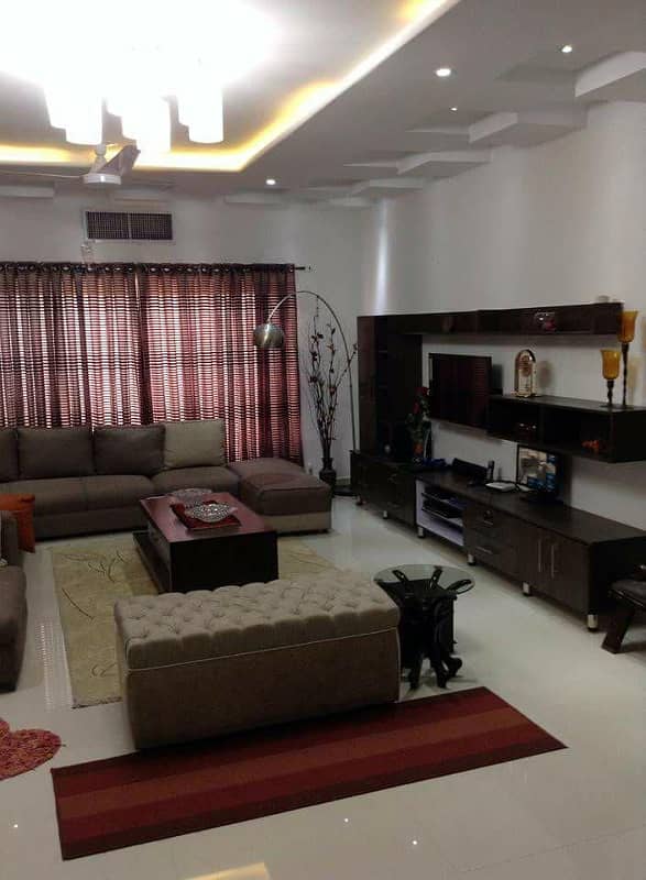 1 Kanal Luxury Furnished house available for rent in Gulbahar Block Bahria town Lahore 22