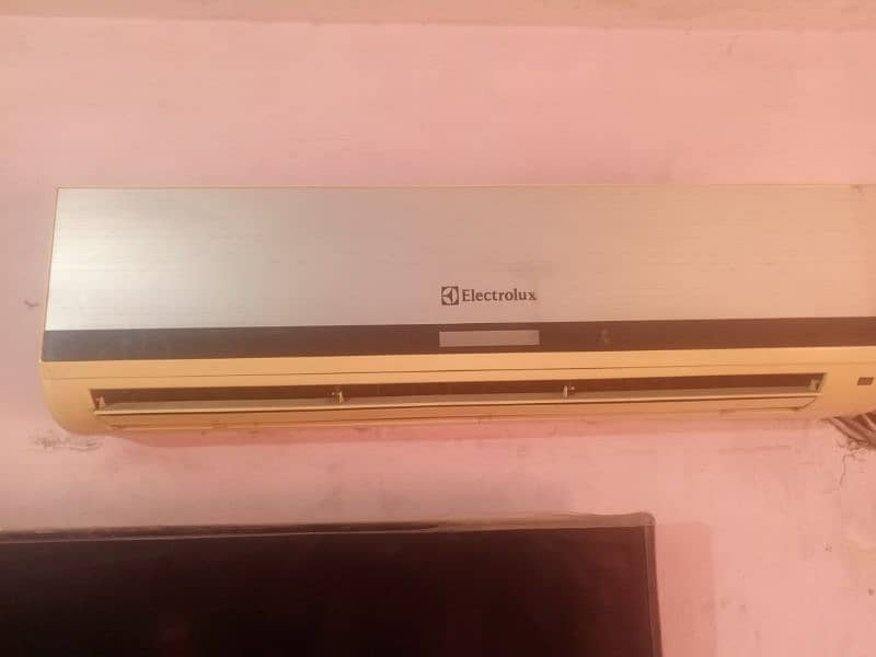 Electrolux 1.5 ton a c ac air conditioner 1