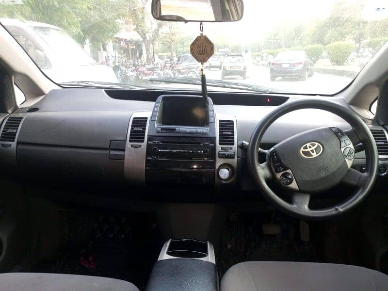 Toyota Prius 2010 4