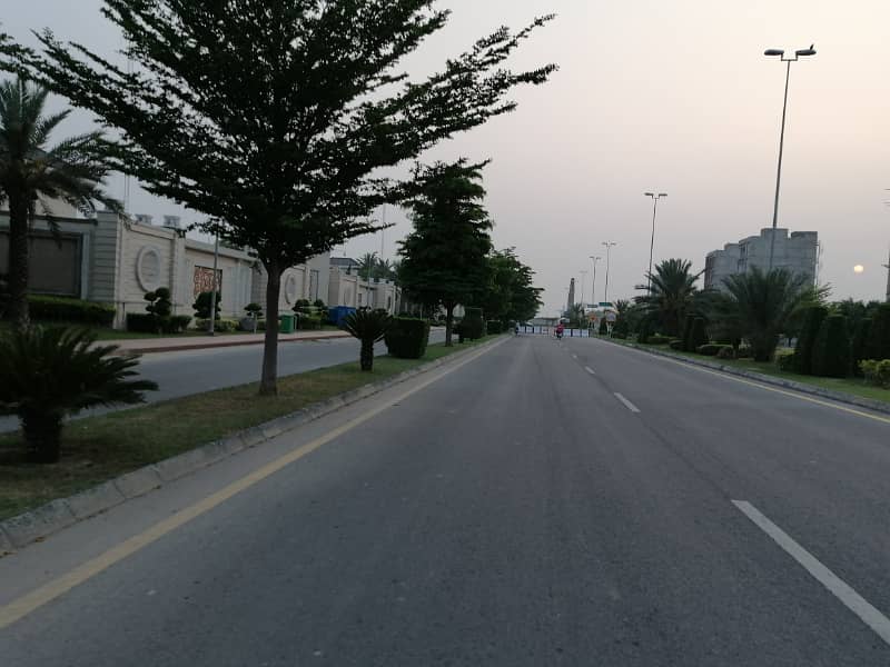 2250 Square Feet Residential Plot For Sale In Beautiful Bahria Town - Quaid Block 13