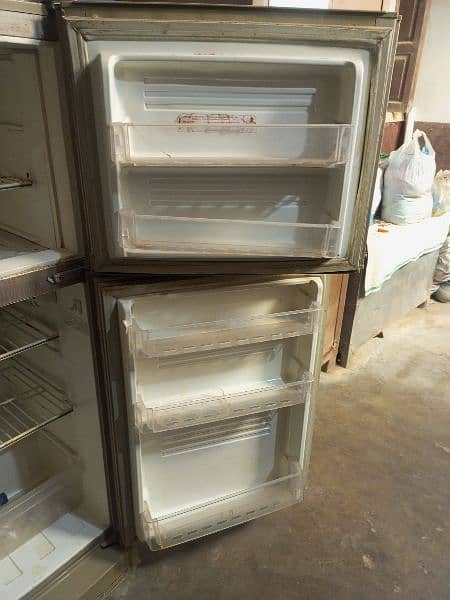 pell refrigerator 3