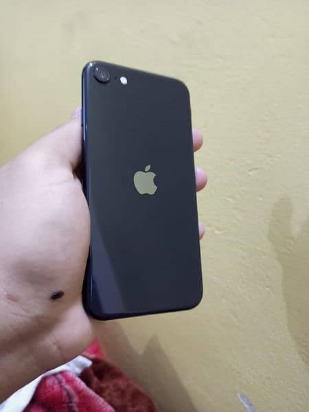 Iphone SE 2020 non PTA 4