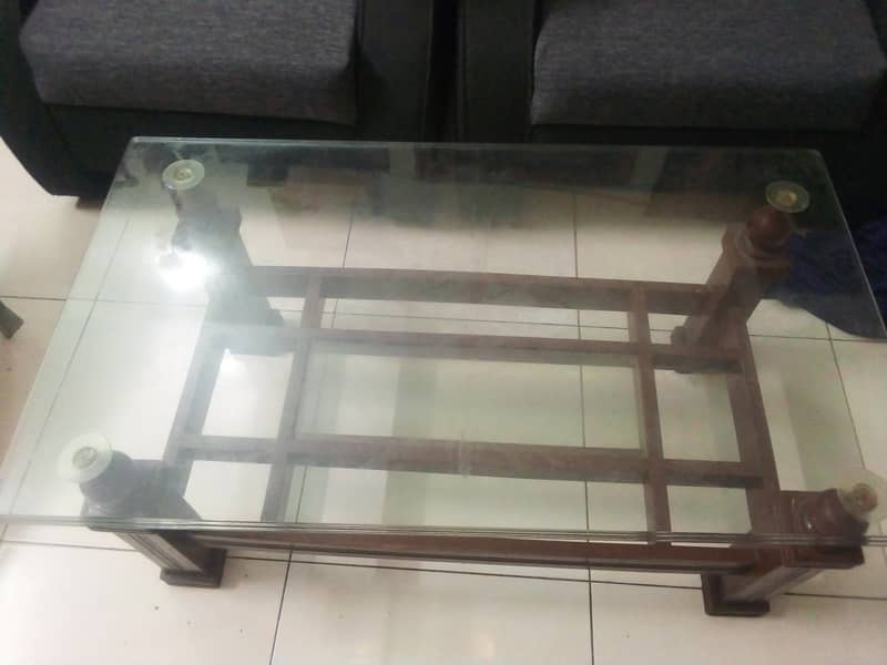 5 Seater Sofa set with Table is for sale in Gulshan e jamal 7