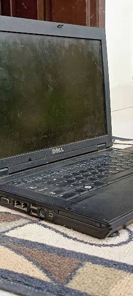 DELL LATTITUDE LAPTOP 0