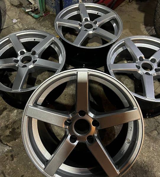 17 inches Alloy rim 4