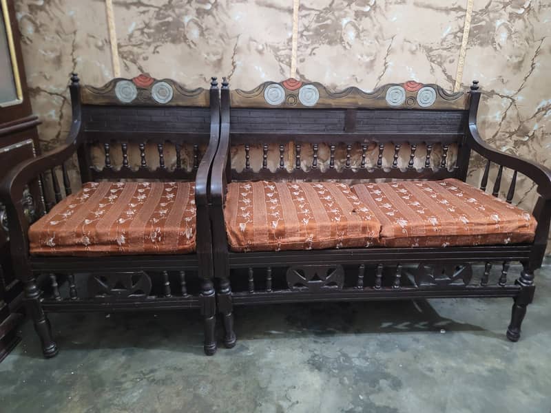 2 Seater & 1 Seater Sofa Chinese Light Weight Stylish 9/10 Condition 10