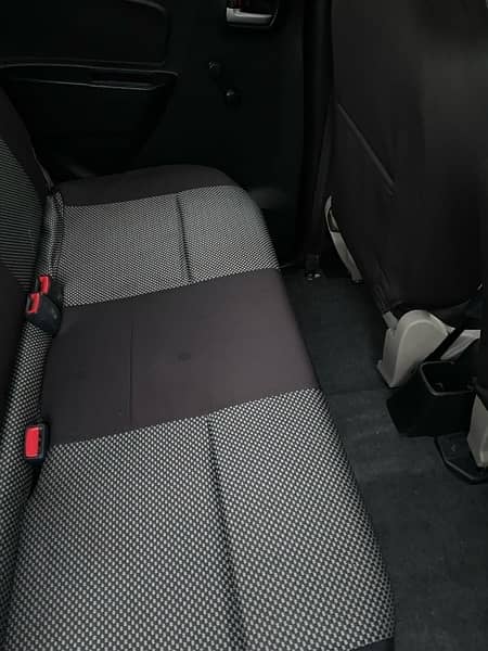 Suzuki Wagon R 2019 14