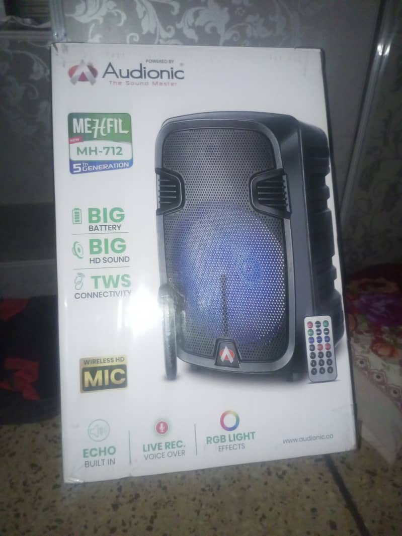 Speaker, Bluetooth mic, with remote 0