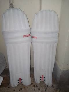 cricket kit in good condition for kids contact number 03009818043