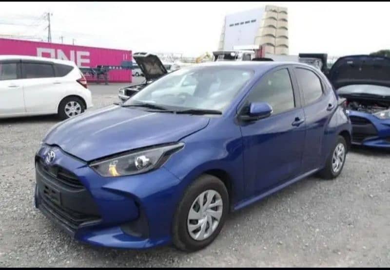 Toyota Yaris hatchback top of the line 15