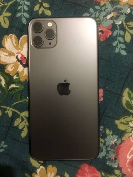 iphone 11 pro max 2