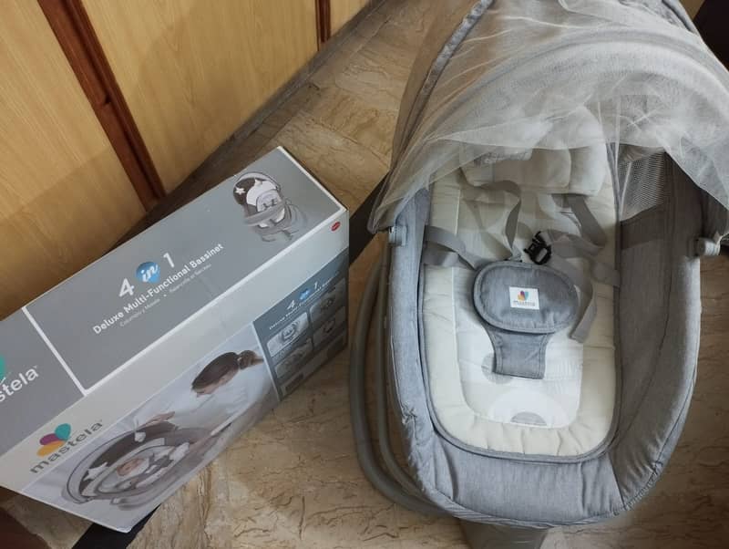 Mastela Electric Swing - 4 in 1 Multi functional Bassinet 8