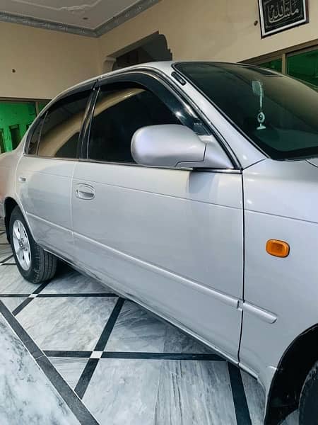 Toyota Corolla SE 4