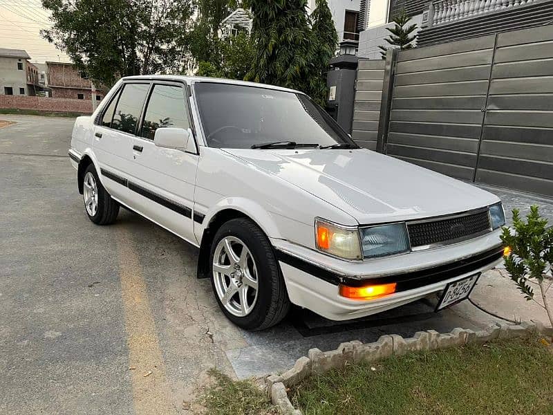 Toyota 86 1986 4