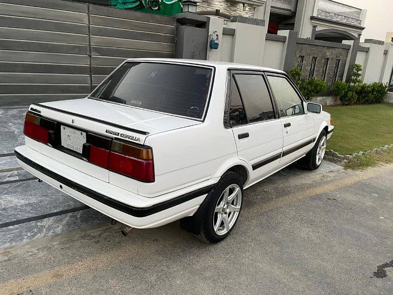 Toyota 86 1986 7