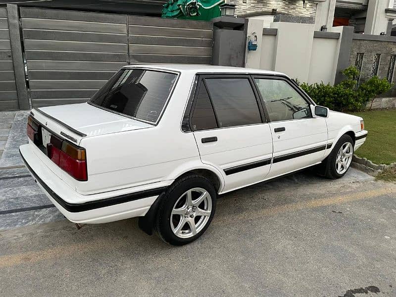 Toyota 86 1986 9