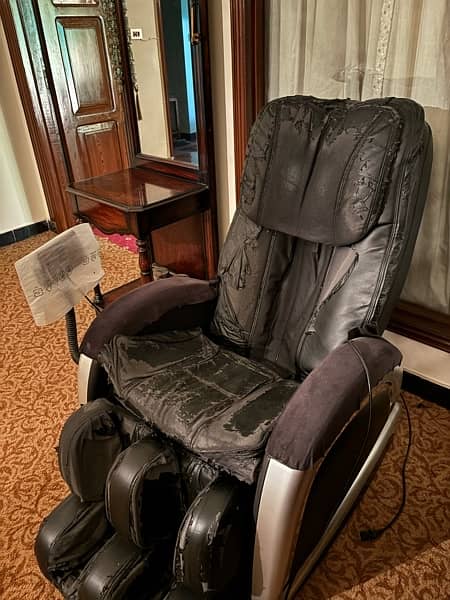 JC Buckman Massage chair 1