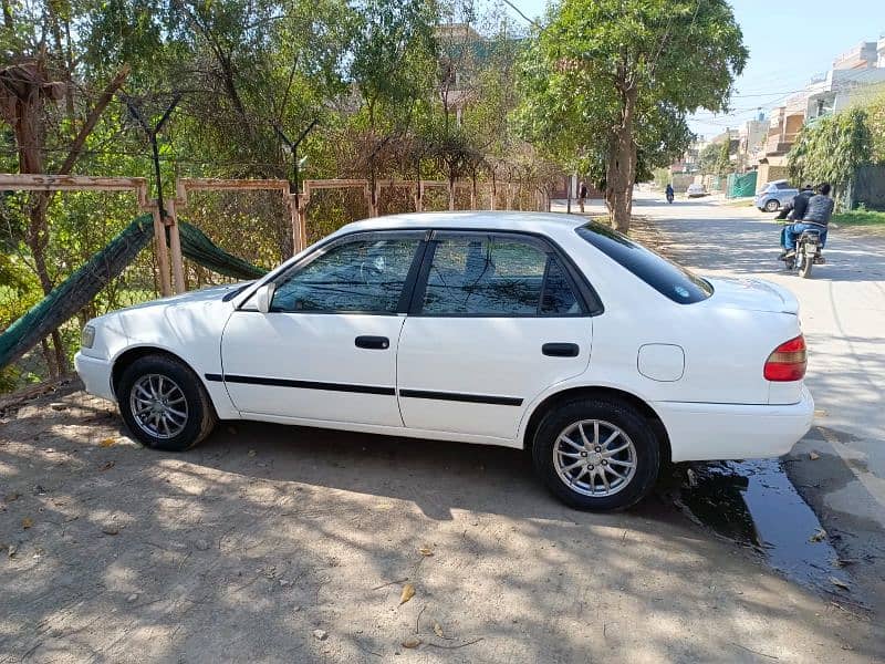 Toyota Corolla 2, 100% inside, 75% outside genuine 6