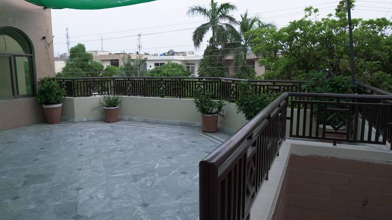 1 kanal furnished portion for rent in cavalry Ground cantt 18