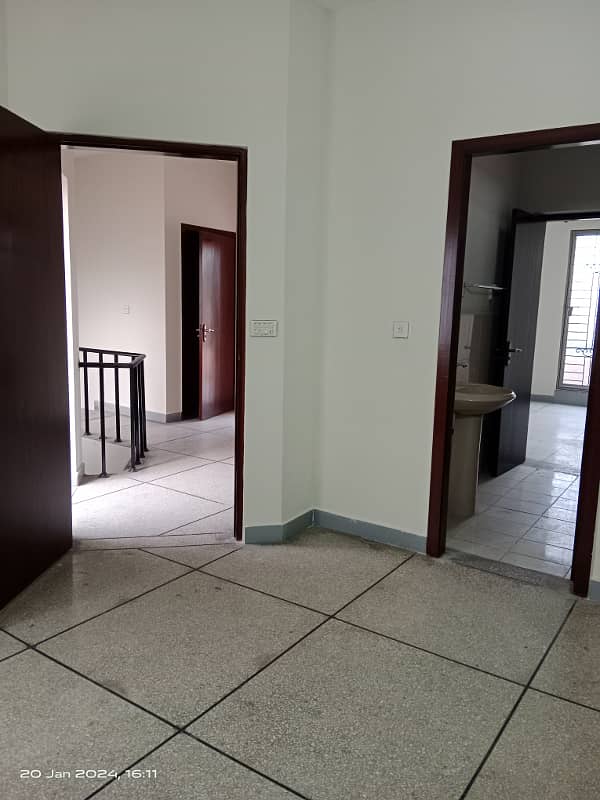 10 Marla lower portion for Rent in PIA Housing society Lahore. 2