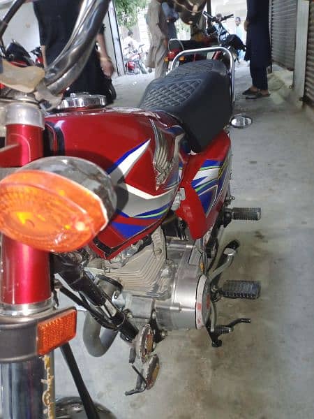 I am sell Honda 125CG 2