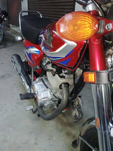 I am sell Honda 125CG 3