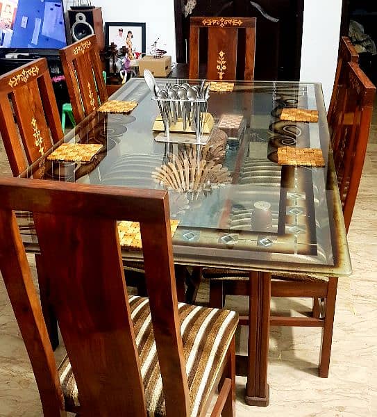 Wooden firm dinning table 10/10 0