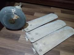 urgent! A/C ceiling fan in good and working condition is available.