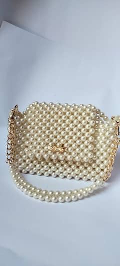 Brand new hand made white pearls bag 0