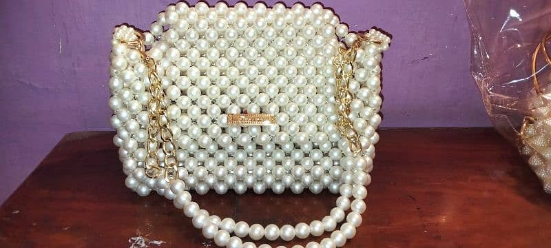 Brand new hand made white pearls bag 2