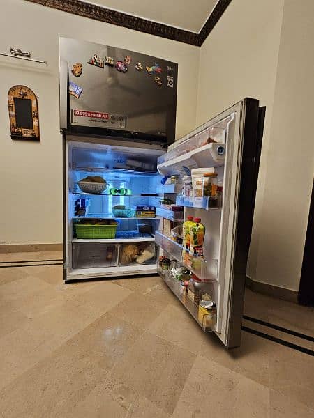 LG Smart Inverter Fridge (Big Sise) 1