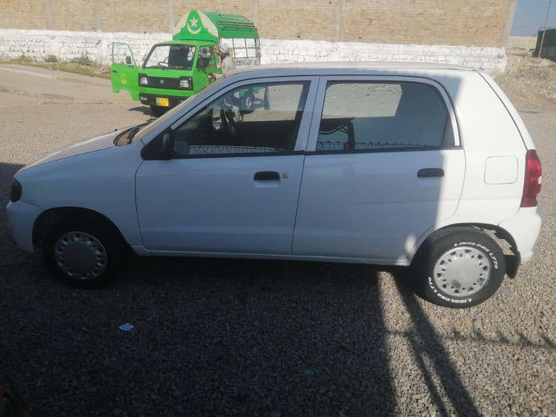 Suzuki Alto 2012 4