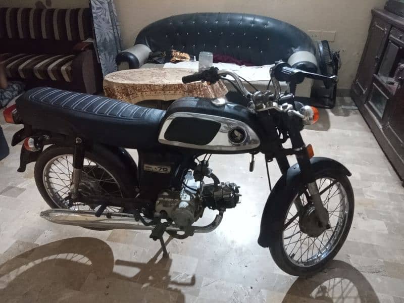 Honda c 70 model 1974 0