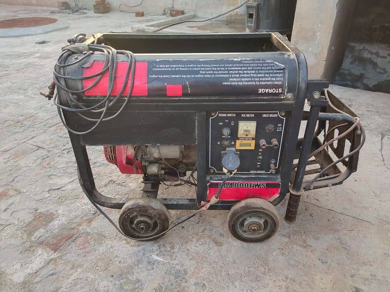 Generator 2.8 KW for sale 1