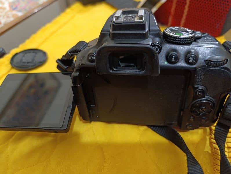 D-5300 Nikon Original Body Geniun Condition DSLR CAMERA 3