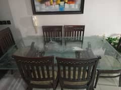 DINNING TABLE WITH 6 CHAIRS EXCELLENT CONDITION